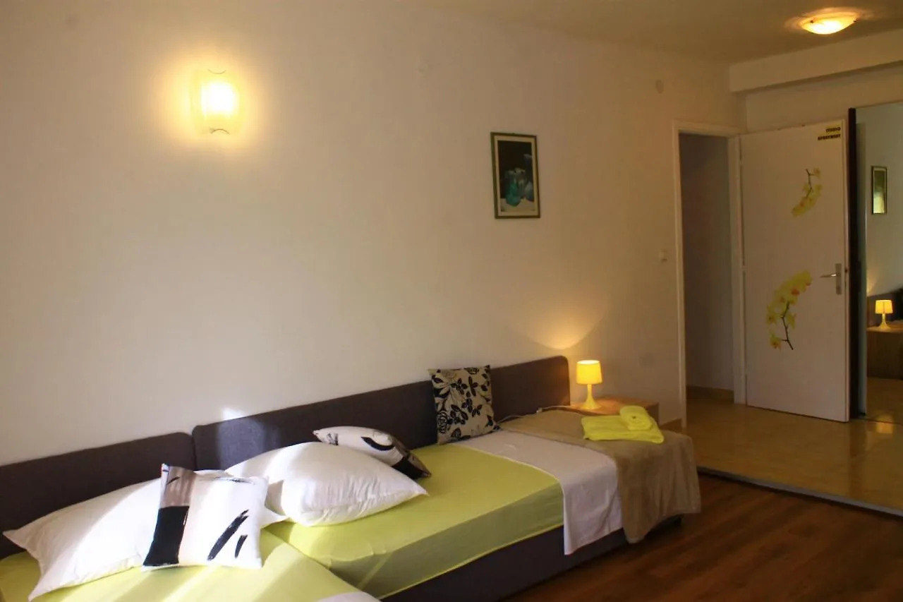 Studio Apartments Buki Split Pensionat