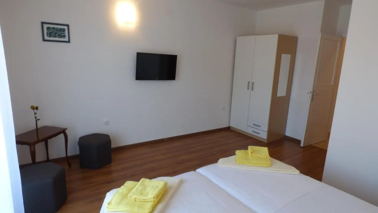 Studio Apartments Buki Split Pensionat